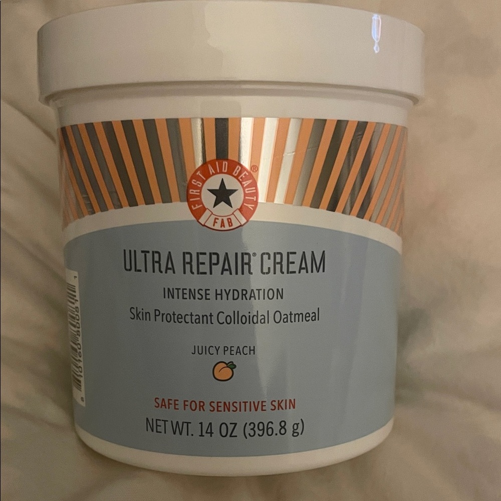 First Aid Beauty Ultra Repair Cream - Blue and White - Picture 2 of 5